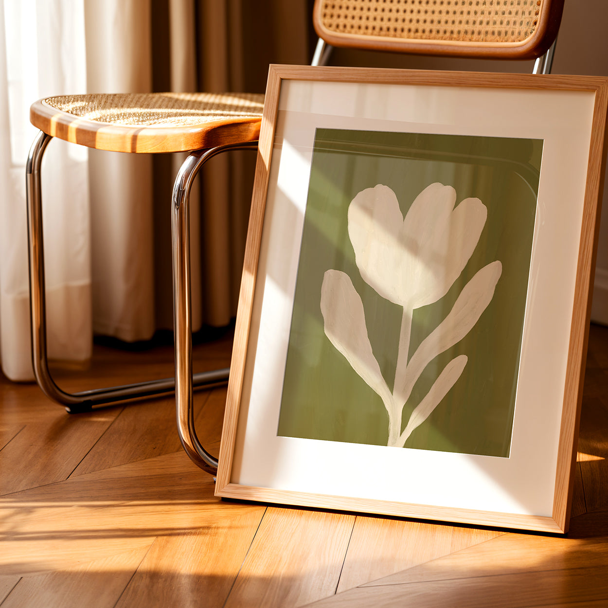 Minimalist Painted Tulip Print de Artă